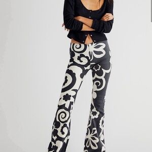 ISO Free People Pull On Jeans